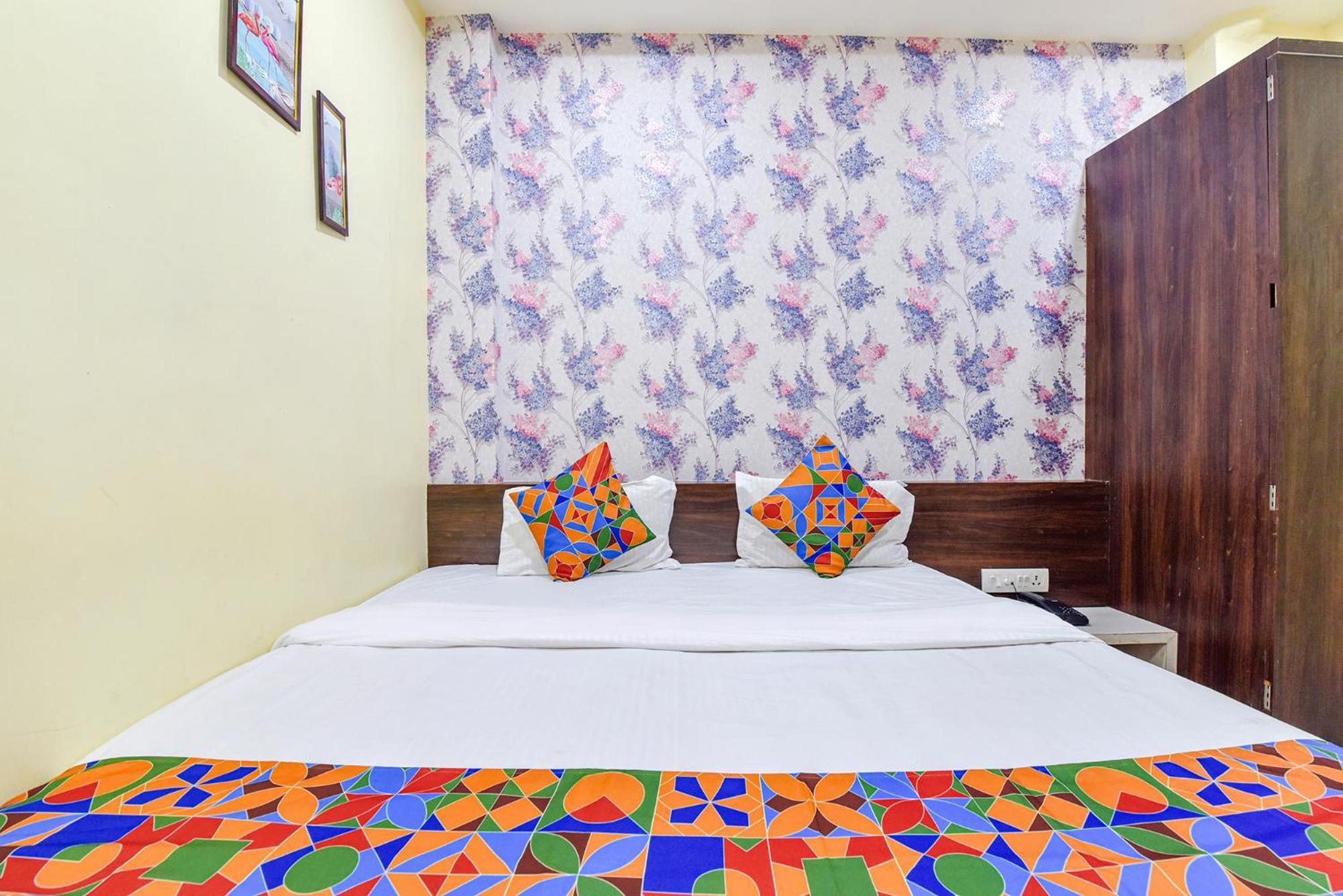 Hotel Fabexpress A2 And Restro Indore Exterior foto