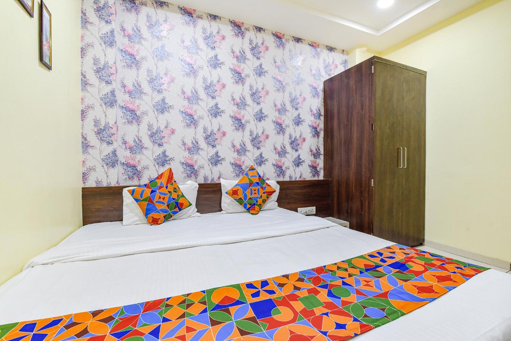 Hotel Fabexpress A2 And Restro Indore Exterior foto