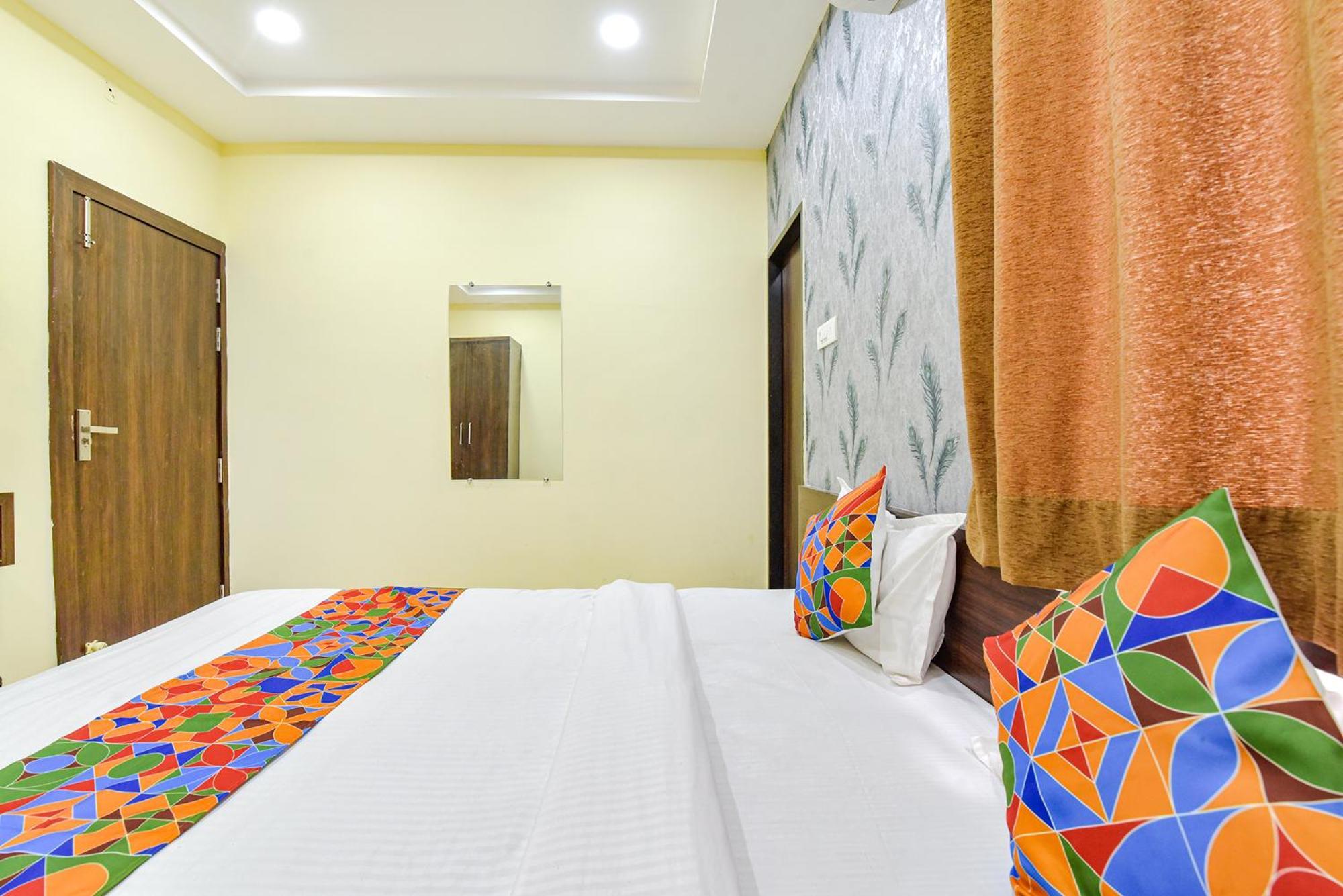Hotel Fabexpress A2 And Restro Indore Exterior foto